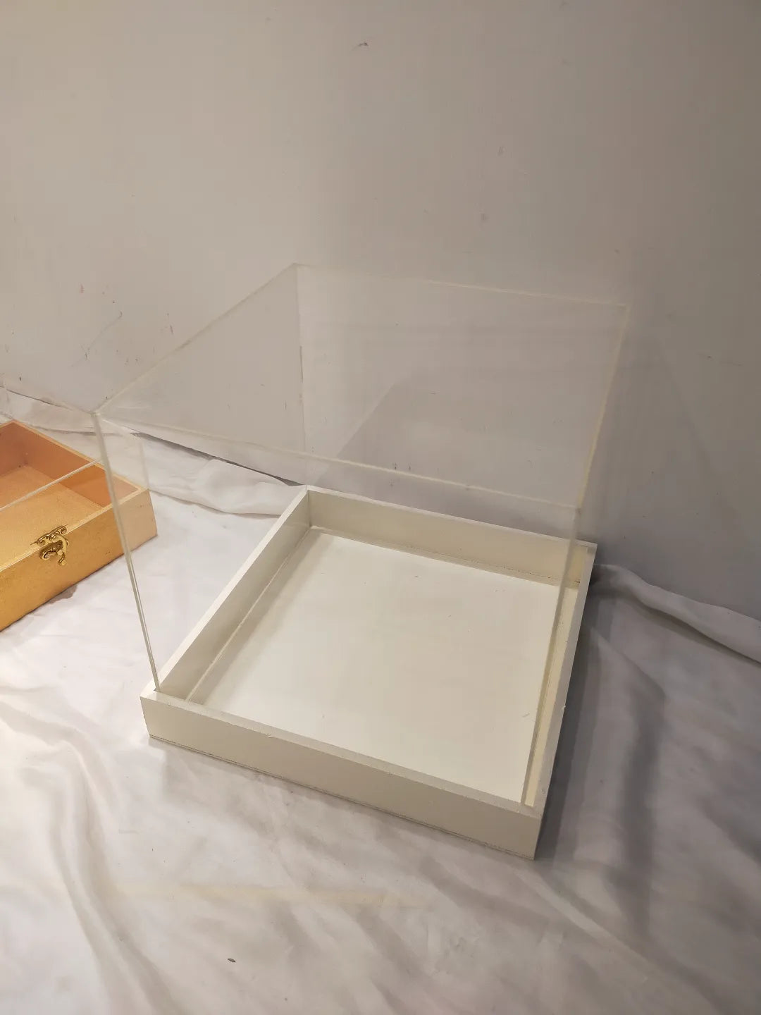 Customized Acrylic Box for Gifts, Cash and Event Packaging