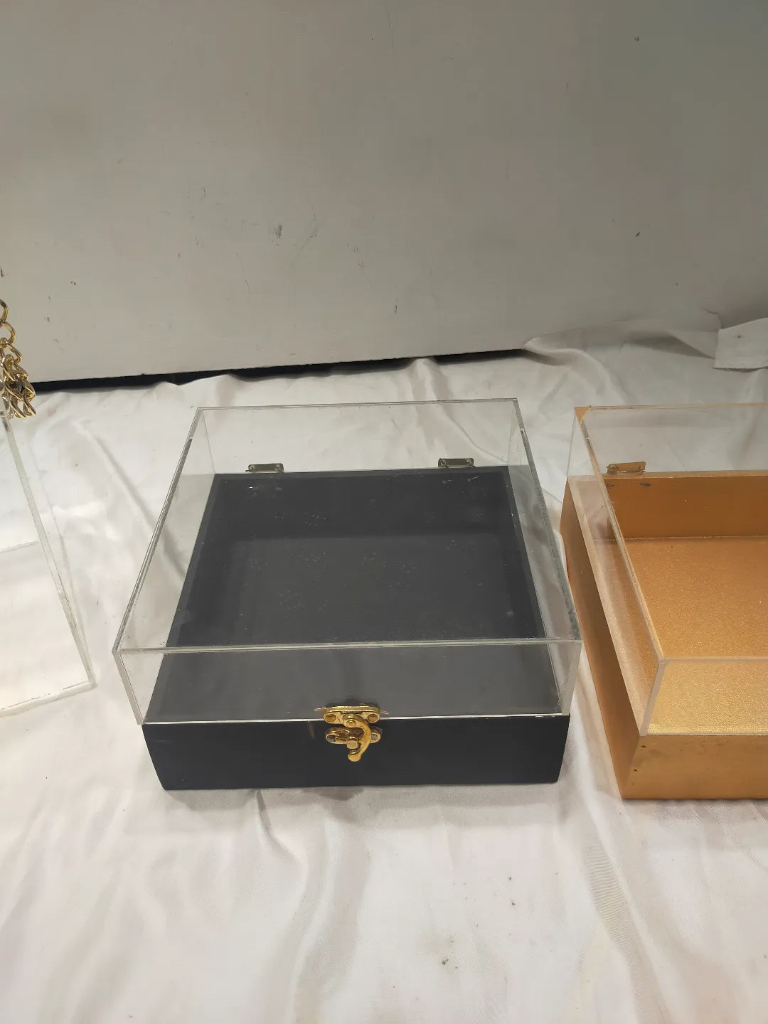Customized Acrylic Box for Gifts, Cash and Event Packaging