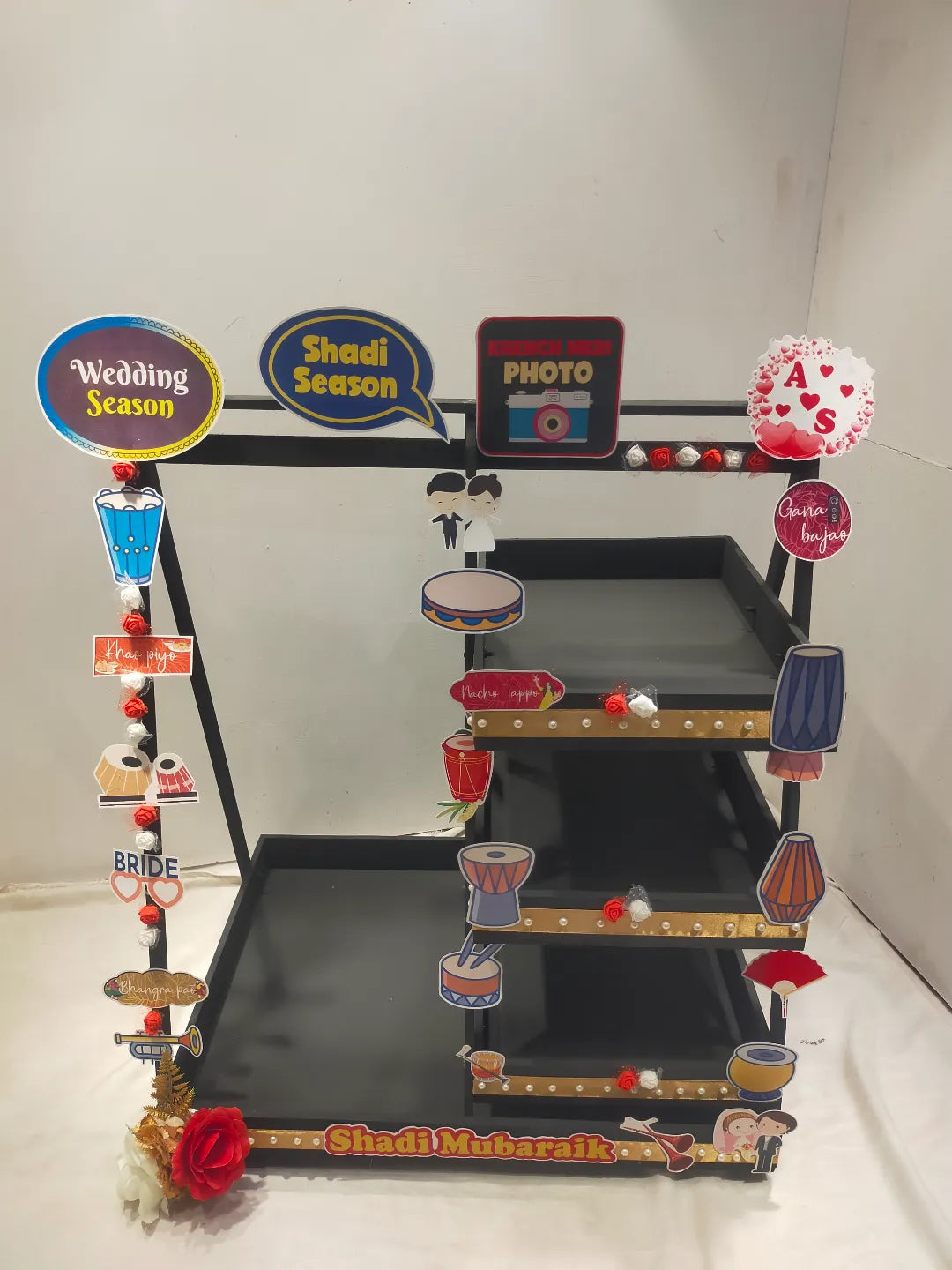 Customized Mehndi Wedding Gift Display Rack