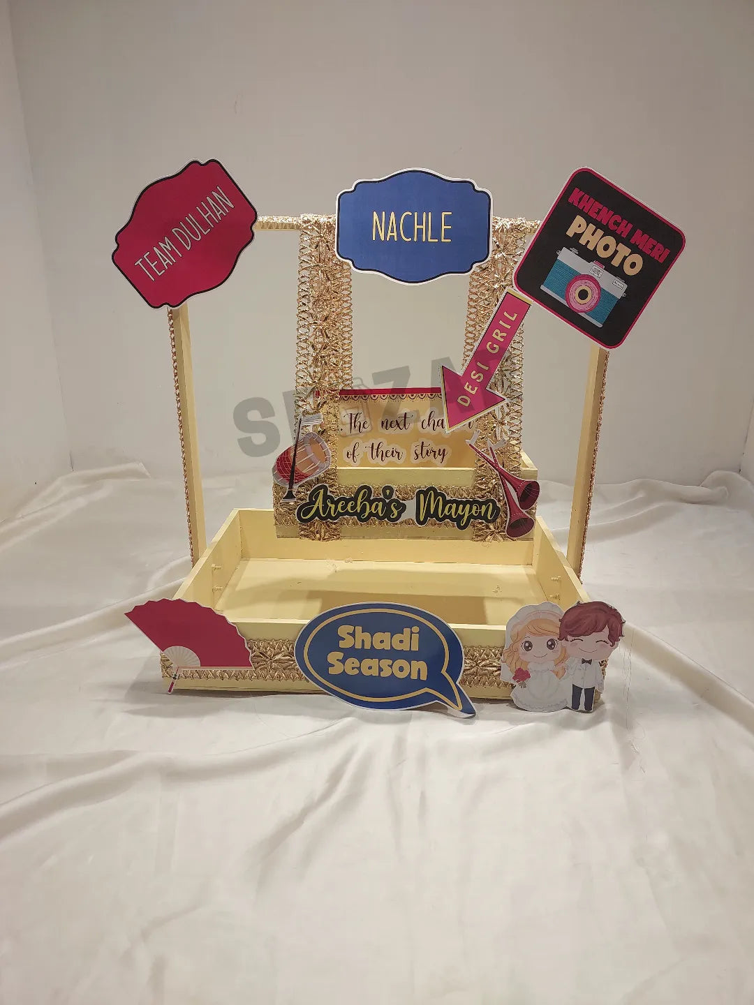 Customized Wedding Photo Booth Prop Stand for Mehndi & Barat