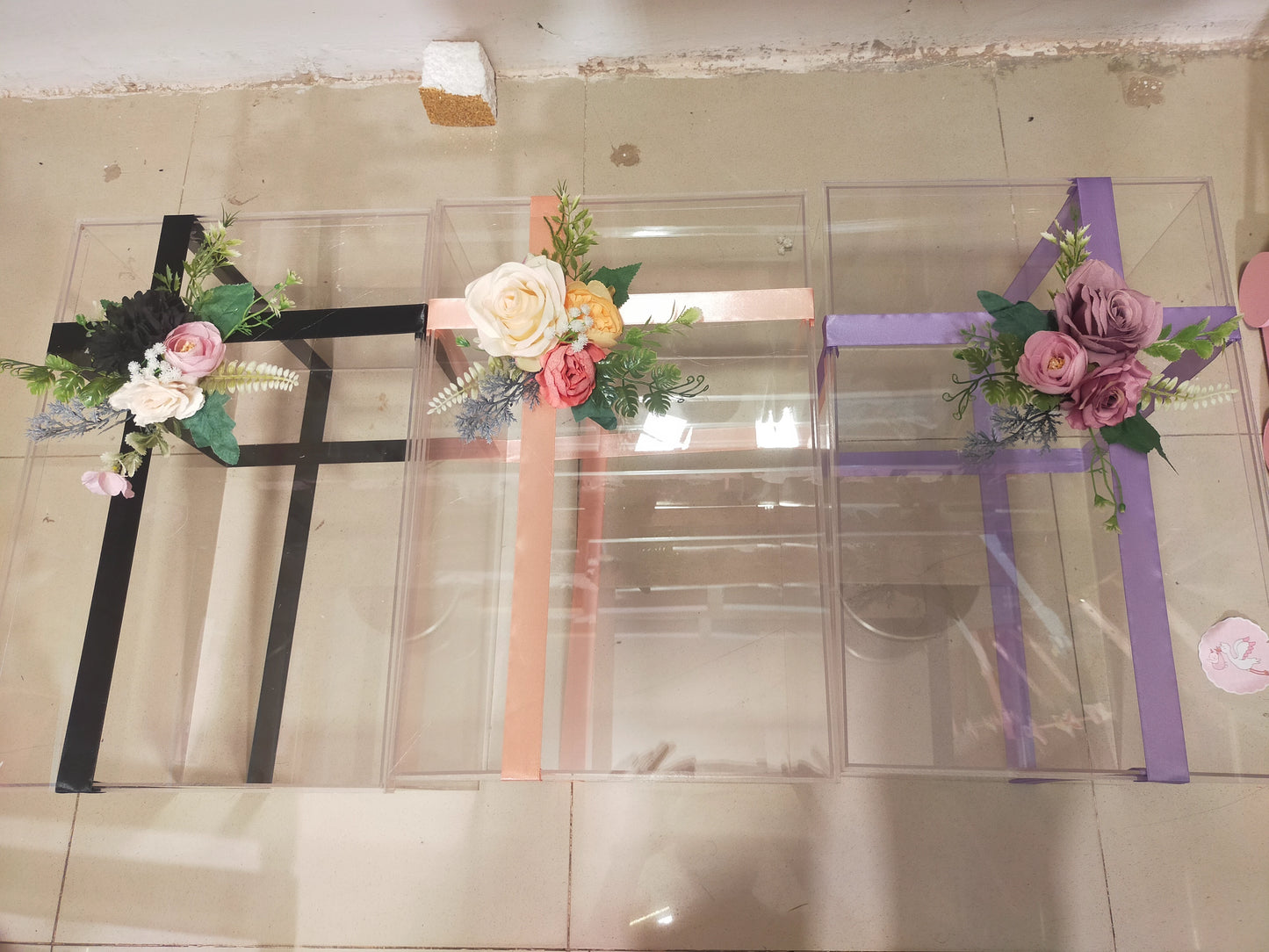 Customized Floral Acrylic Gift Box
